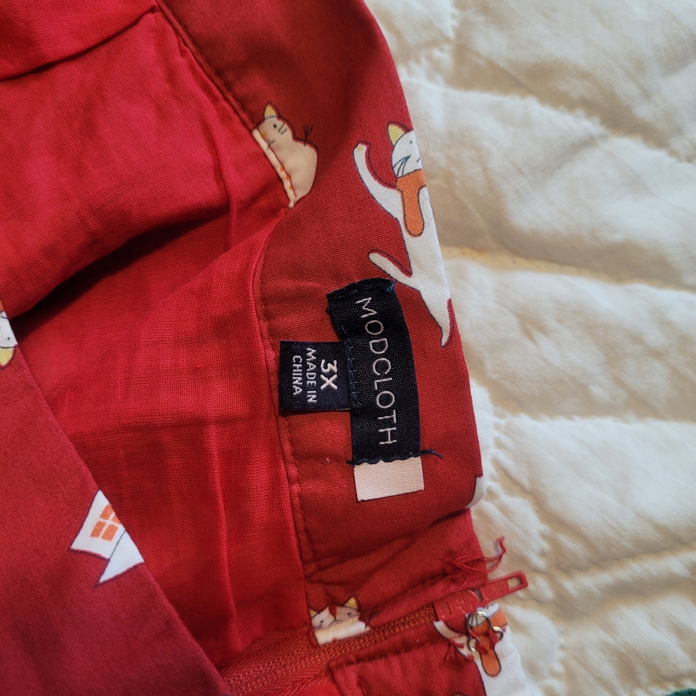 Modcloth Red Kids Shorts with Playful Print - Picture 5 of 5